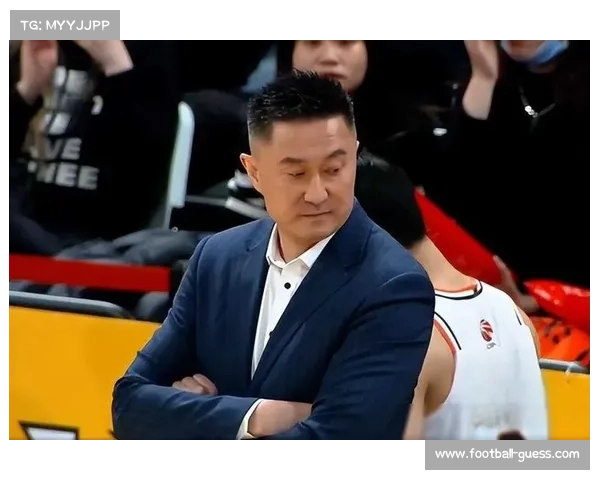广东男篮因细节疏忽遭遇失利 杜锋坦承因自身傲慢导致败局 广东男篮因细节疏忽遭遇失利 杜锋坦承因自身傲慢导致败局